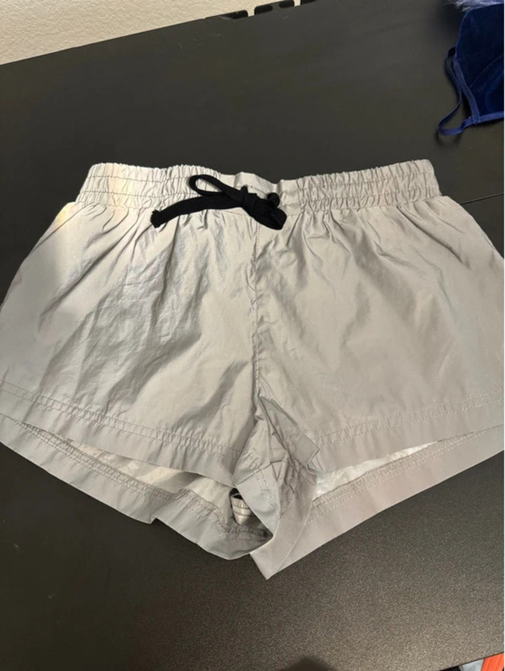 Forever 21 moon glow jogging shorts small